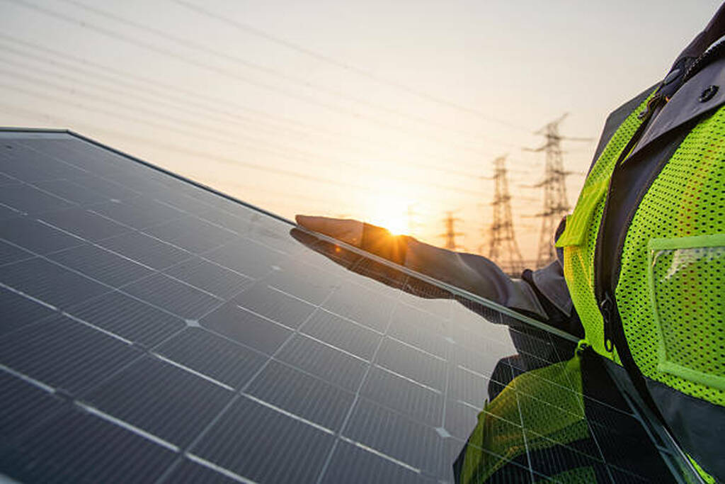 best solar panels in pakistan